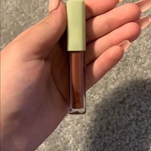 lip gloss by pixi
